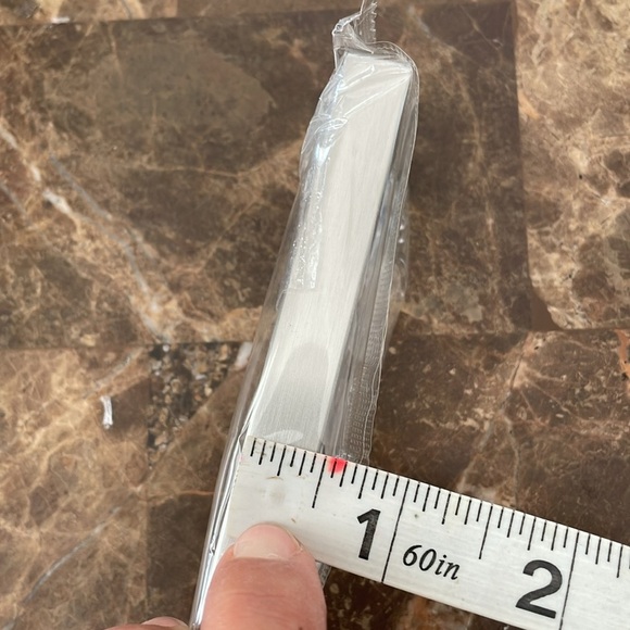 Cabinet handles - Picture 3 of 7